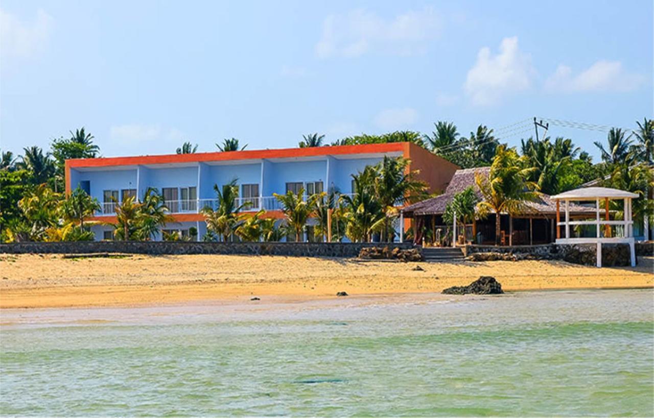 Turtle Beach Hotel Ujunggenteng Екстер'єр фото