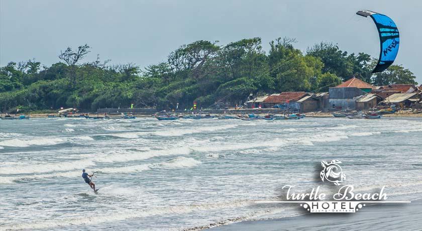 Turtle Beach Hotel Ujunggenteng Екстер'єр фото